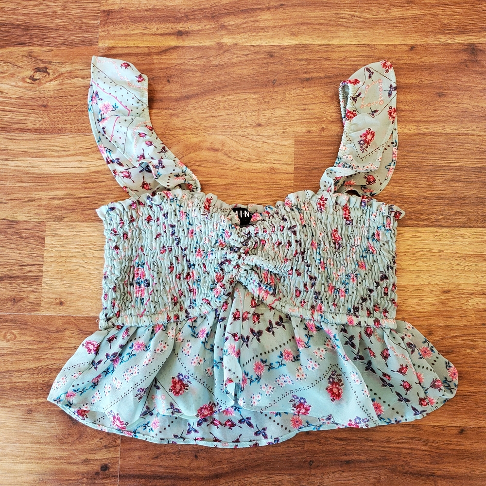 TIMING Floral Cropped Top Size Small Light Green Ruffled